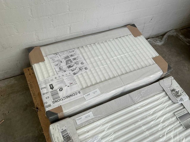 Brugman 8-connections radiator 50x90cm - afbeelding 1 van  2