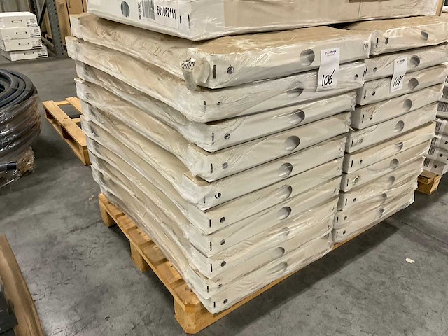 Brugman 900x500 radiator (10x) - afbeelding 1 van  2