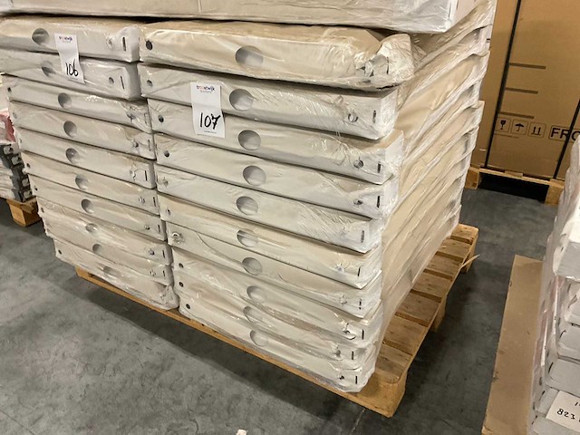 Brugman 900x500 radiator (10x) - afbeelding 1 van  2