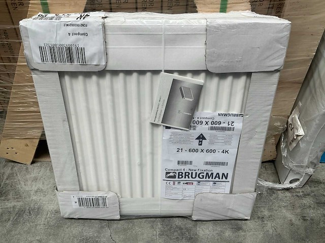 Brugman compact 4 21-600x600 radiator - afbeelding 2 van  3