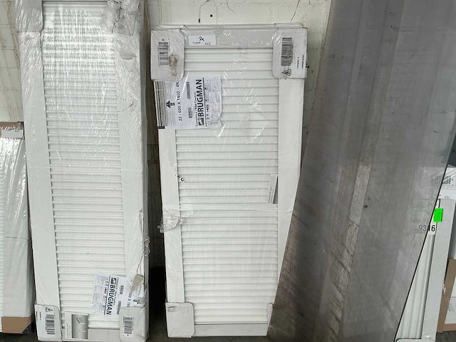 Brugman compact 4 new fixation 22-600x1400 radiator (2x) - afbeelding 2 van  6