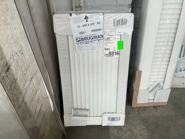 Brugman compact 4 new fixation 22-900-500 radiator - afbeelding 2 van  5