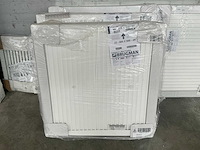 Brugman compact 4 new fixation 33-900x900 radiator (3x) - afbeelding 2 van  5
