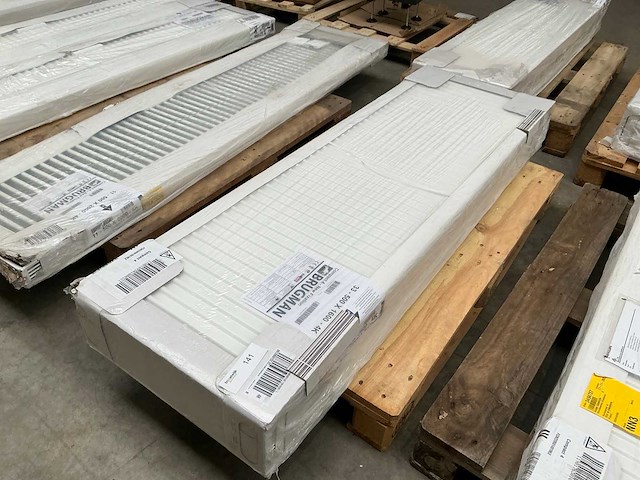 Brugman compact 4 radiator 160x50cm - afbeelding 1 van  4