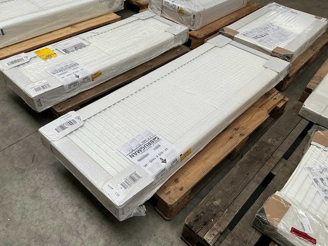 Brugman compact 4 radiator 160x60cm - afbeelding 1 van  3