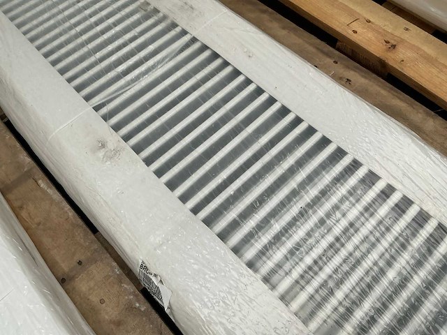 Brugman compact 4 radiator 200x50cm - afbeelding 4 van  4