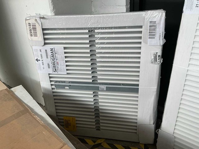 Brugman compact 4 radiator - afbeelding 1 van  2
