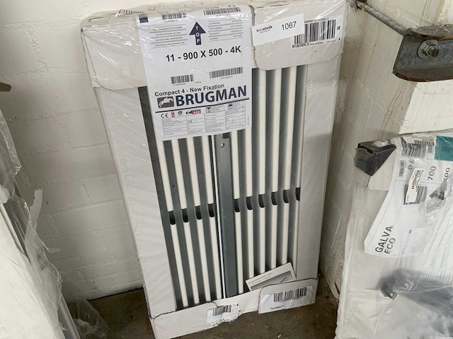 Brugman compact 4 radiator - afbeelding 1 van  3