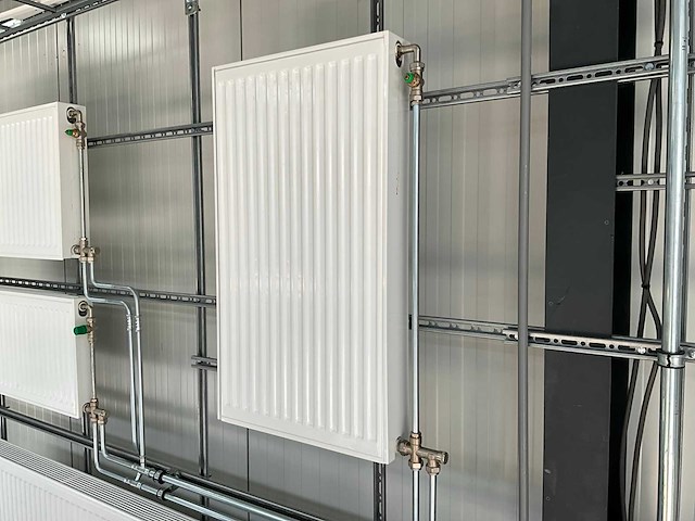 Brugman radiator (4x) - afbeelding 6 van  6