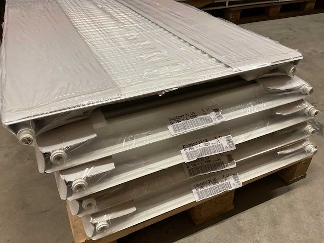 Brugman standaard 33 1/3 t11 700x1300mm 4s radiator - afbeelding 2 van  4