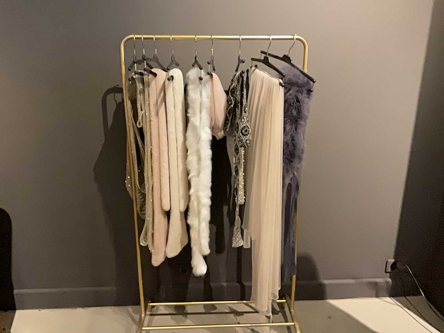 Bruidsmode accessoires partij kleding (9x) - afbeelding 1 van  11