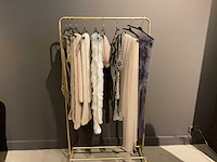 Bruidsmode accessoires partij kleding (9x) - afbeelding 1 van  11