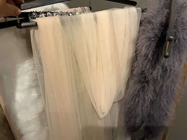 Bruidsmode accessoires partij kleding (9x) - afbeelding 6 van  11