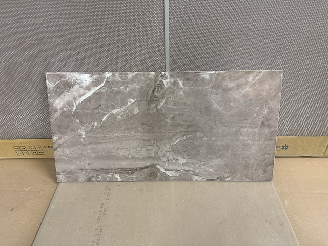 Bruine marmerlook tegels 30×60 cm –40 m², bruin - afbeelding 3 van  3