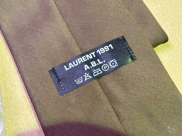 Bruine stropdassen a.b.l. 1991 (2000x) - afbeelding 2 van  5