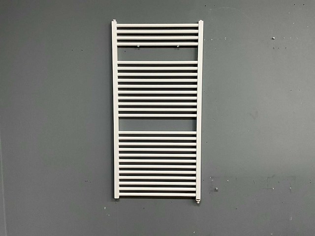 Bruins & smeijers - robina - designradiator 1210 x 600 mm - afbeelding 1 van  3