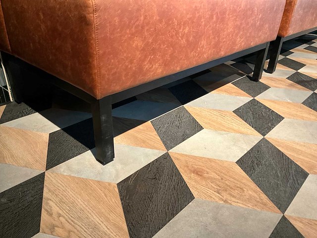 Bruin/zwart wand bank - afbeelding 3 van  3