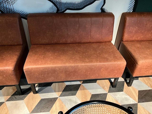 Bruin/zwart wand bank - afbeelding 1 van  4