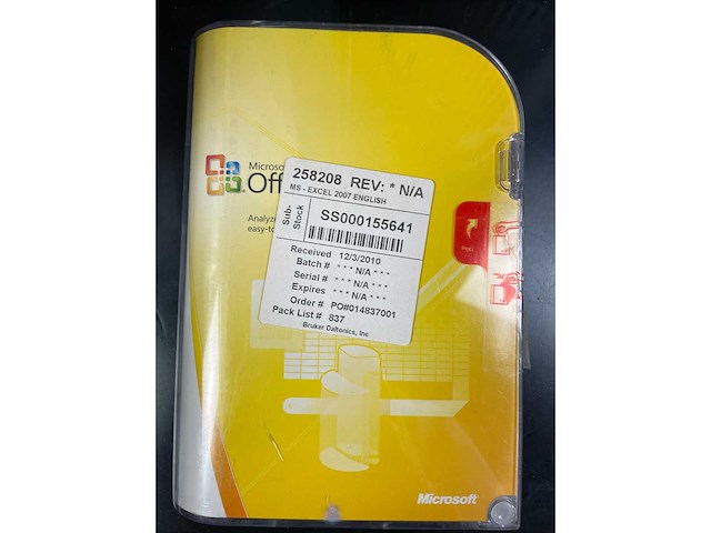 Bruker - microflex lt - massaspectrometer - 2011 - afbeelding 4 van  18