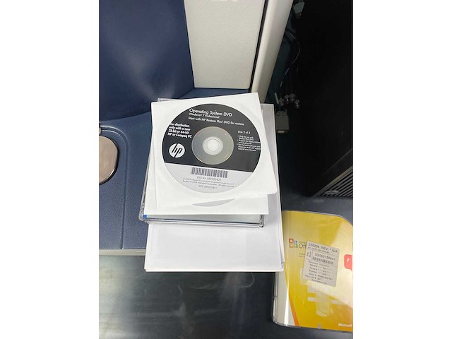 Bruker - microflex lt - massaspectrometer - 2011 - afbeelding 11 van  18