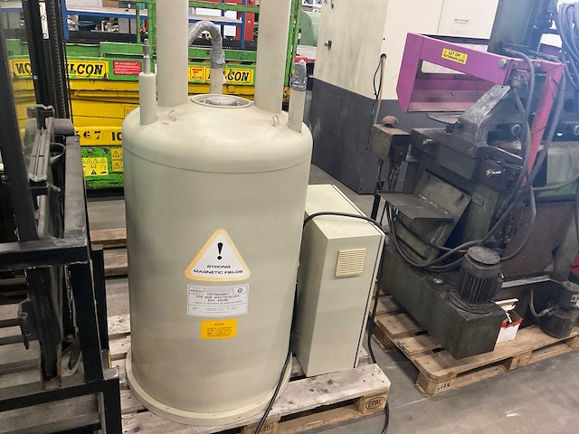 Bruker bzh 400/89 cryomagnet - afbeelding 2 van  7
