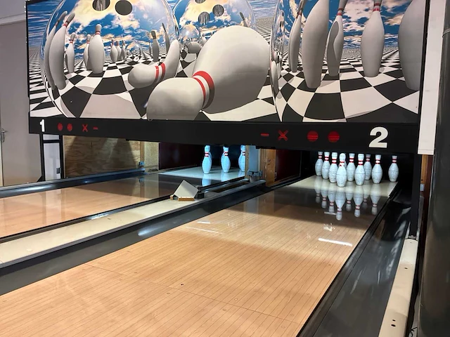Brunswick 2000 bowlingbaan 8 banen - afbeelding 2 van  40