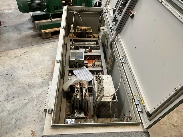 Brusa & garboli elektrische schakelkast - afbeelding 3 van  6