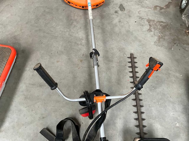 Brush cutter bosmaaier en heggenschaar - afbeelding 4 van  10