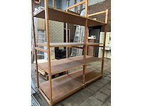 Bruynzeel - 12 meter houten magazijnstelling (15 staanders, 48 legborden) - afbeelding 1 van  6