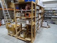 Bruynzeel - houten legbordstelling - afbeelding 2 van  4