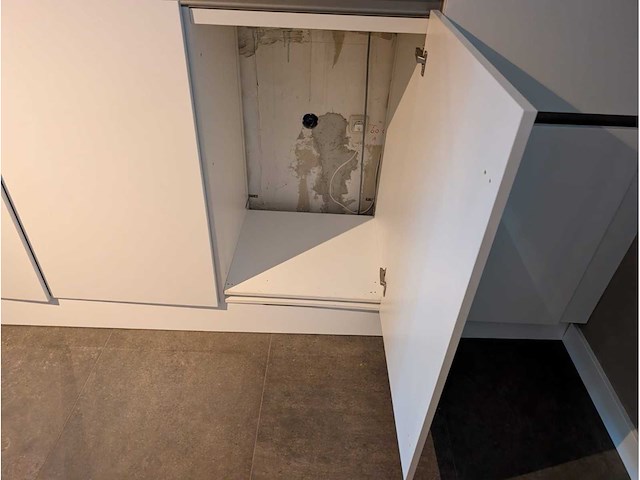 Bruynzeel - keuken met aeg/bosch apparatuur - afbeelding 11 van  30