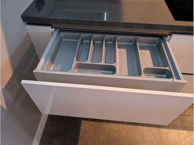 Bruynzeel - keuken met aeg/bosch apparatuur - afbeelding 13 van  30