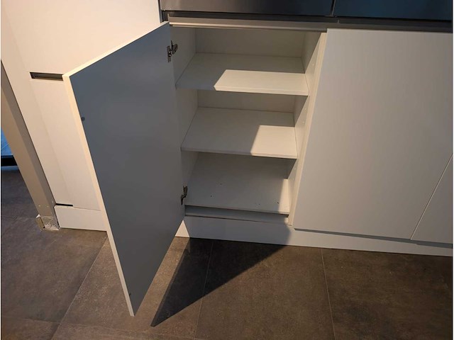 Bruynzeel - keuken met aeg/bosch apparatuur - afbeelding 19 van  30