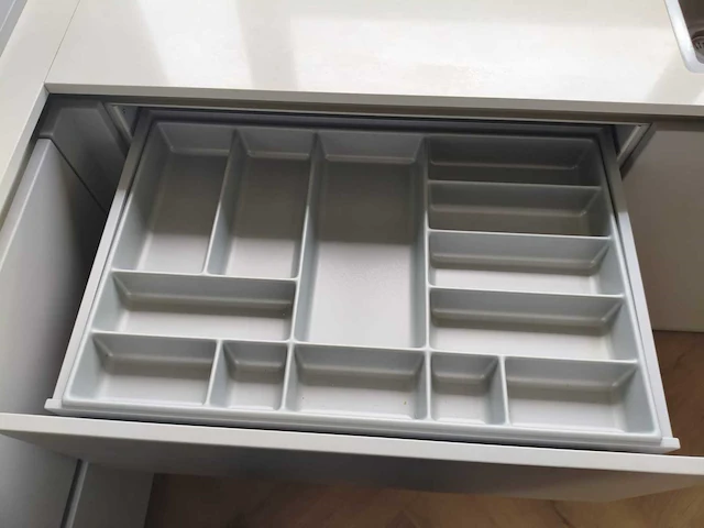 Bruynzeel - keuken met apparatuur - afbeelding 7 van  20