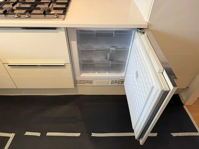 Bruynzeel - keuken met apparatuur - afbeelding 17 van  23