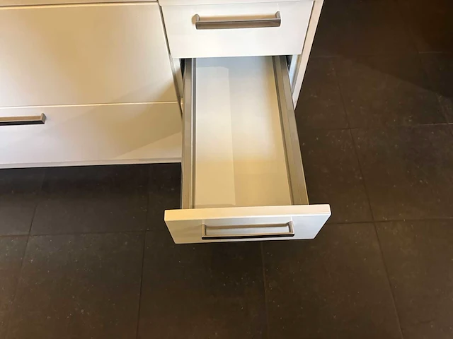 Bruynzeel - keuken met apparatuur - afbeelding 10 van  25