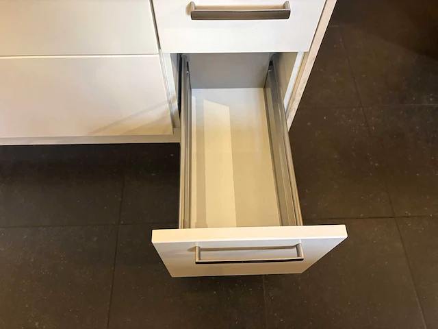 Bruynzeel - keuken met apparatuur - afbeelding 11 van  25