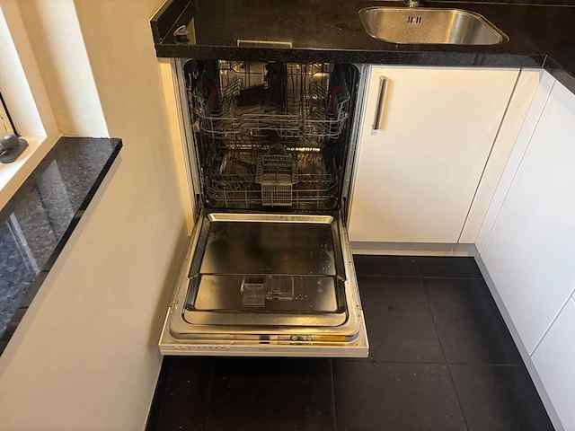 Bruynzeel - keuken met apparatuur - afbeelding 21 van  25