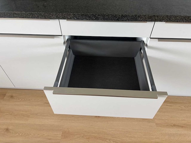 Bruynzeel - keuken met atag apparatuur - afbeelding 9 van  27