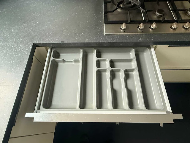 Bruynzeel - keuken met atag / bosch apparatuur - afbeelding 18 van  39