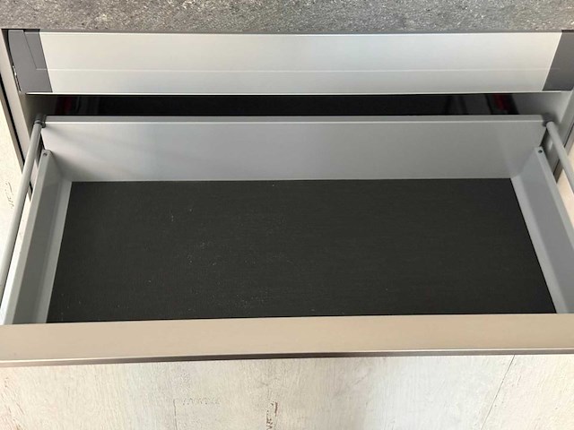 Bruynzeel - keuken met etna/pelgrim apparatuur - afbeelding 18 van  20