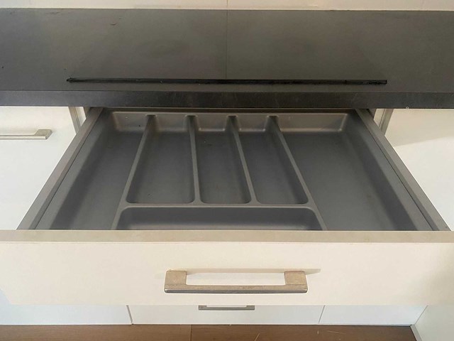 Bruynzeel - keuken met pelgrim apparatuur - afbeelding 7 van  26