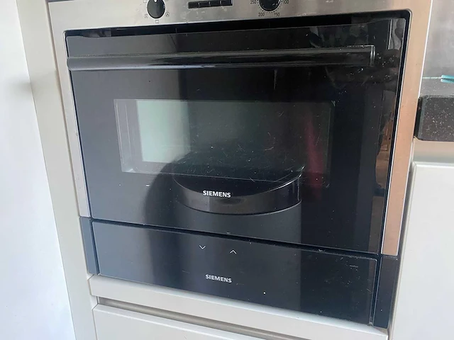 Bruynzeel - keuken met siemens apparatuur - afbeelding 32 van  36