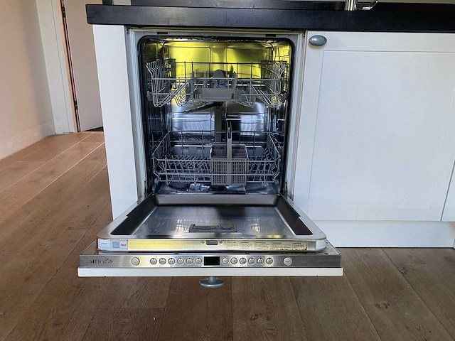 Bruynzeel - keuken met siemens apparatuur - afbeelding 11 van  21
