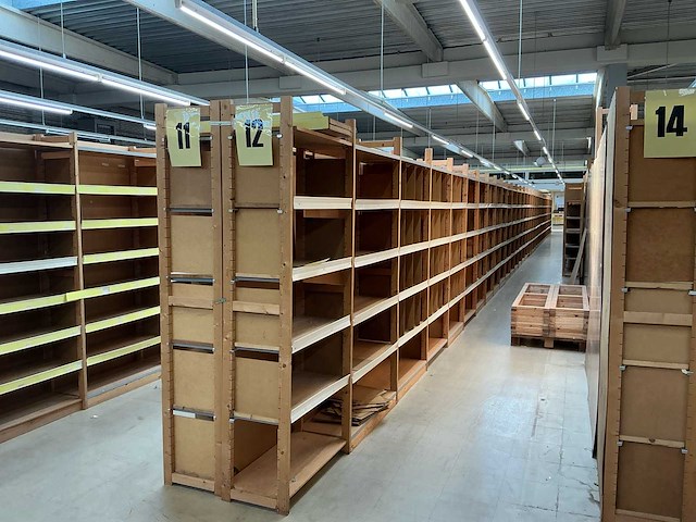 Bruynzeel magazijnstelling 99 staanders, 305 liggers - afbeelding 1 van  6