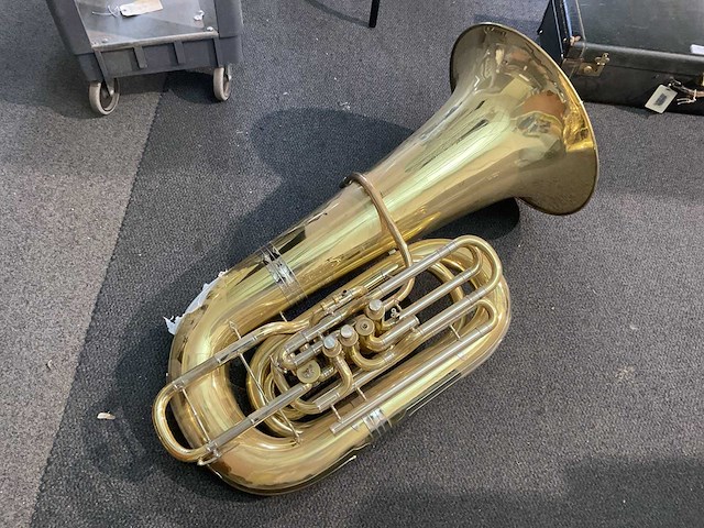 B&s 4198 tuba - afbeelding 1 van  4