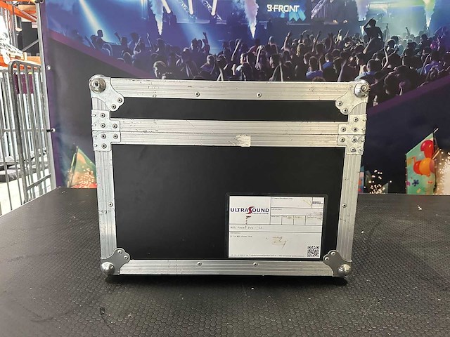 Bsl - fazer - fog machine - afbeelding 1 van  2