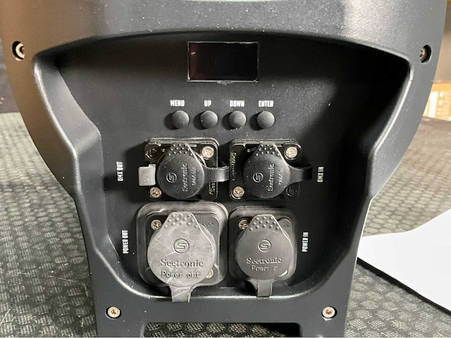 Bsl fresnel ww 300w led spotlight - afbeelding 10 van  10