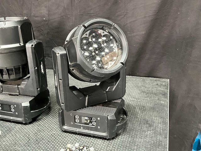 Bsl helius rgbl led moving head ip65 (4x) - afbeelding 11 van  13