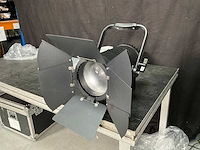 Bsl m-l300j 3200 wk-v fresnel led spotlight - afbeelding 4 van  11